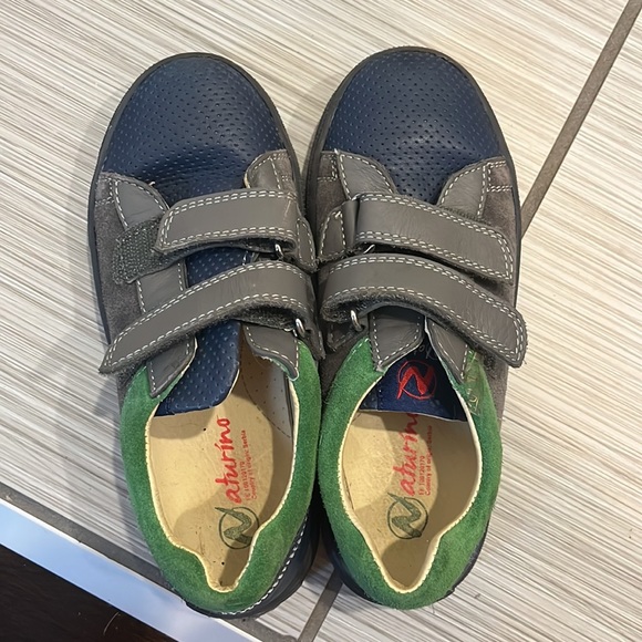 Naturino worn once buys shoes size 30 approx size 13 - Picture 3 of 3
